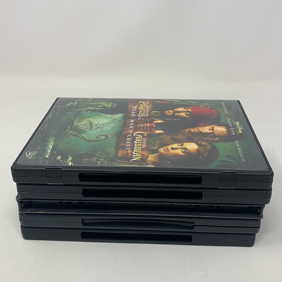 5 DVD movies 🎥 used, iron man, pirates of the Caribbean, the package & more - Picture 10 of 11